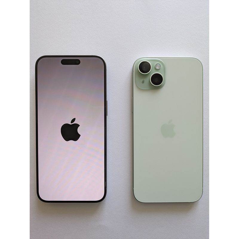 iPhone 15 Plus 128 GB – New, open box – photo of the model (illustration, not contractual), same for all capacities and conditions