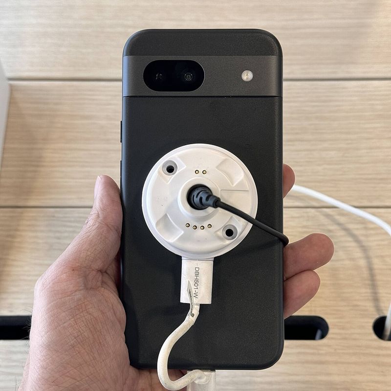 Google Pixel 8a 128 Go – Occasion importée – photo du modèle (illustration non contractuelle), identique pour toutes les capacités et tous les états