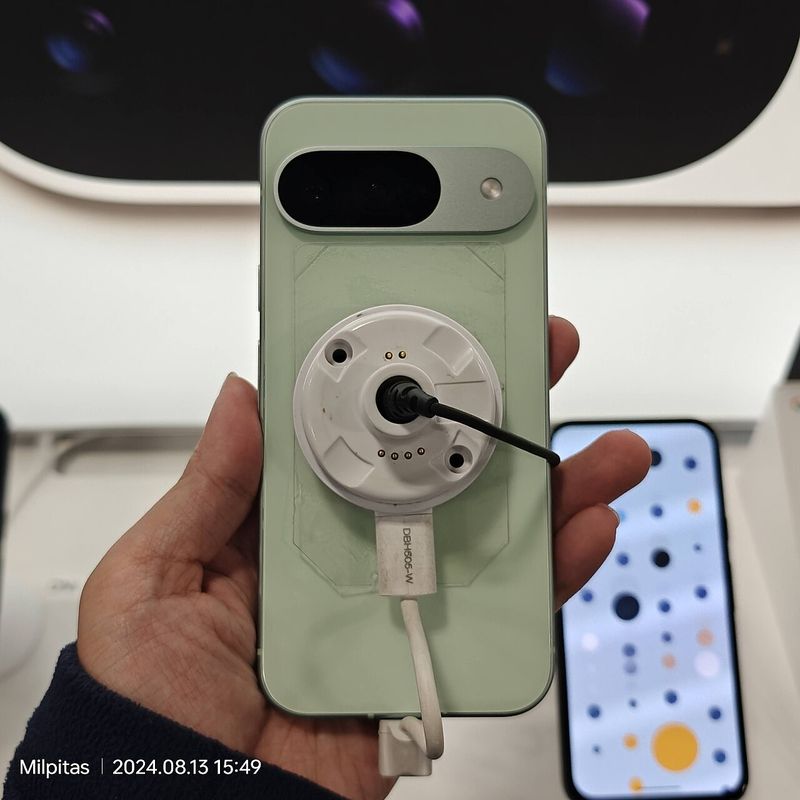Google Pixel 9 128 Go – Occasion importée – photo du modèle (illustration non contractuelle), identique pour toutes les capacités et tous les états